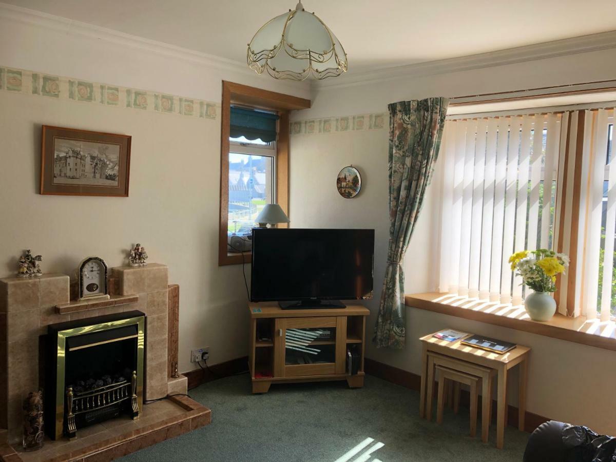 Belvedere Holiday Home Whitehills エクステリア 写真